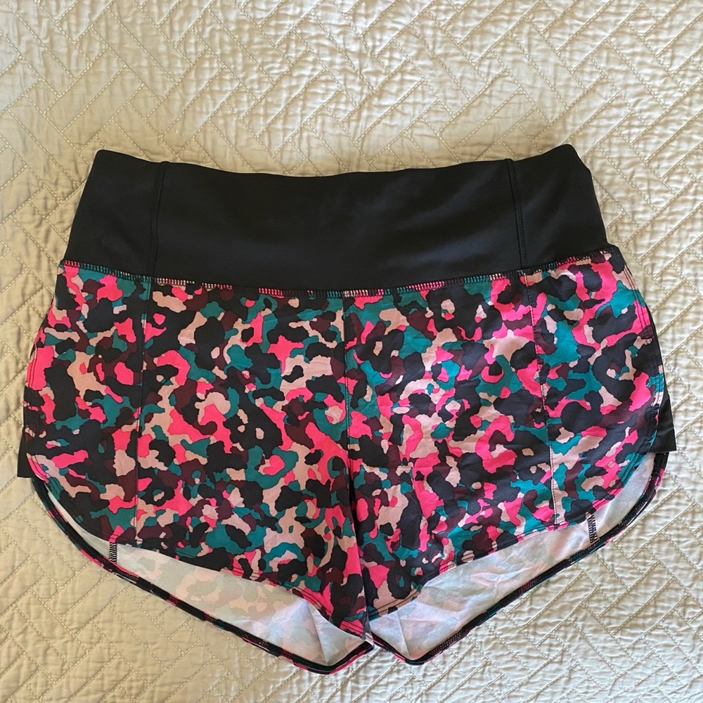 Athleta Running Free Printed Short 3.5